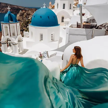 Santo Blue Horizon Blue Domes View Villa